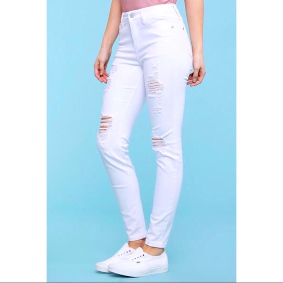 LAST ONE Judy Blue White Distressed Skinny Jeans!! - Picture 2 of 10